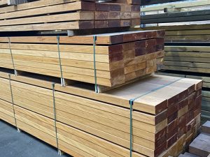 Bois d'extérieur - Bois exotique Brun CL4